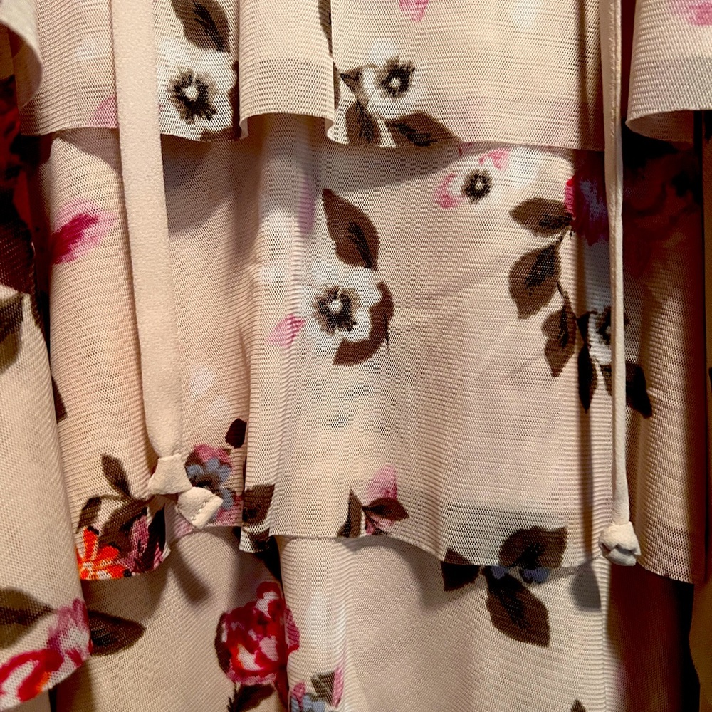 WHBM floral ruffle tank size Medium